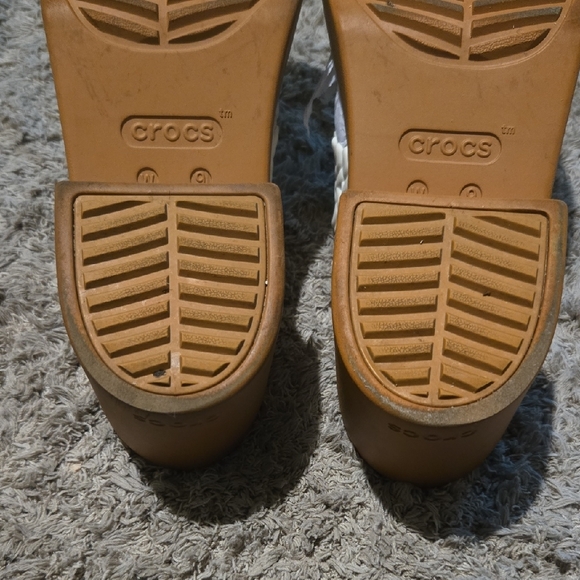CROCS Women's White Braided Wedge Sandals - Picture 11 of 13